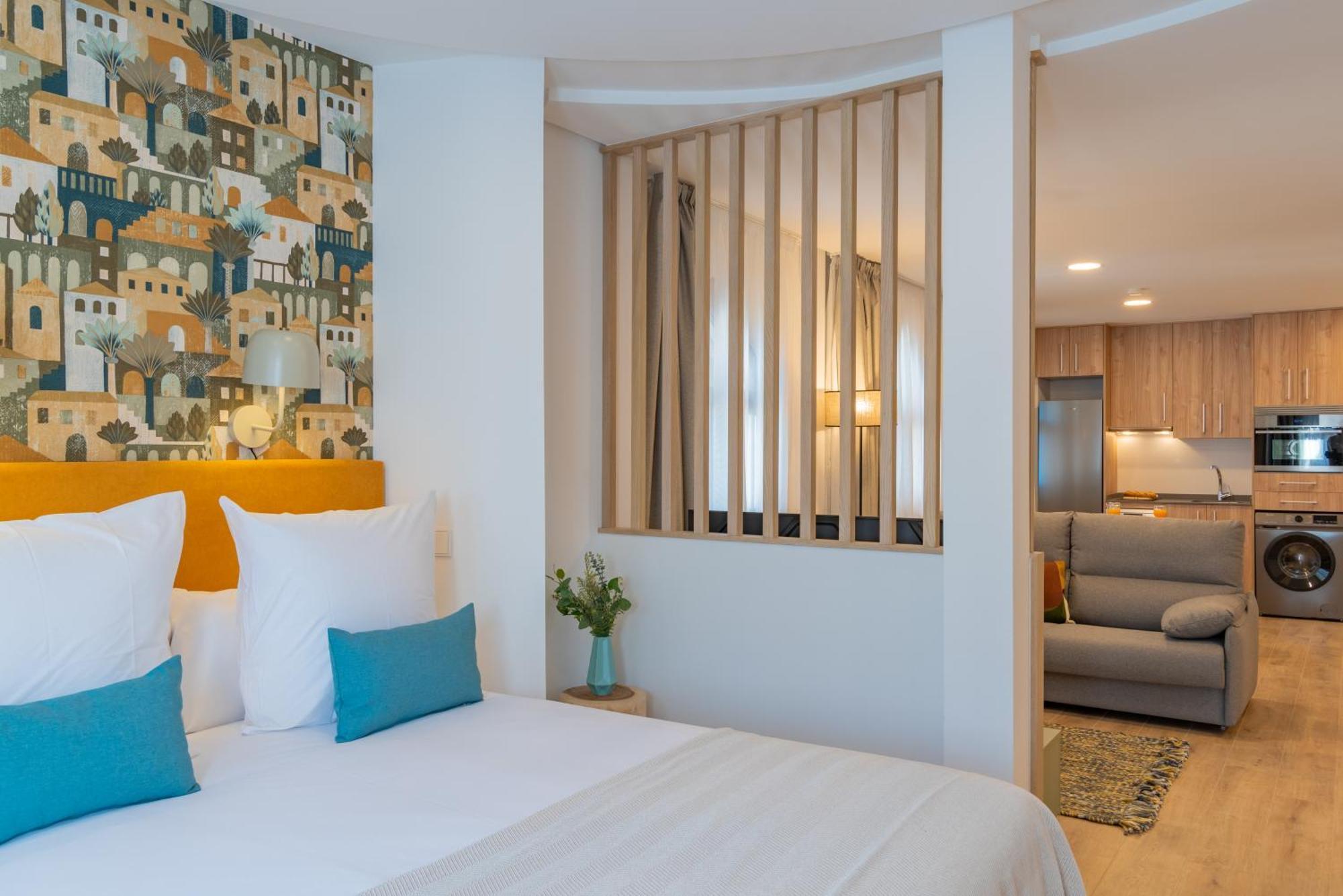 Feelathome Atarazanas Apartments Malaga Bagian luar foto